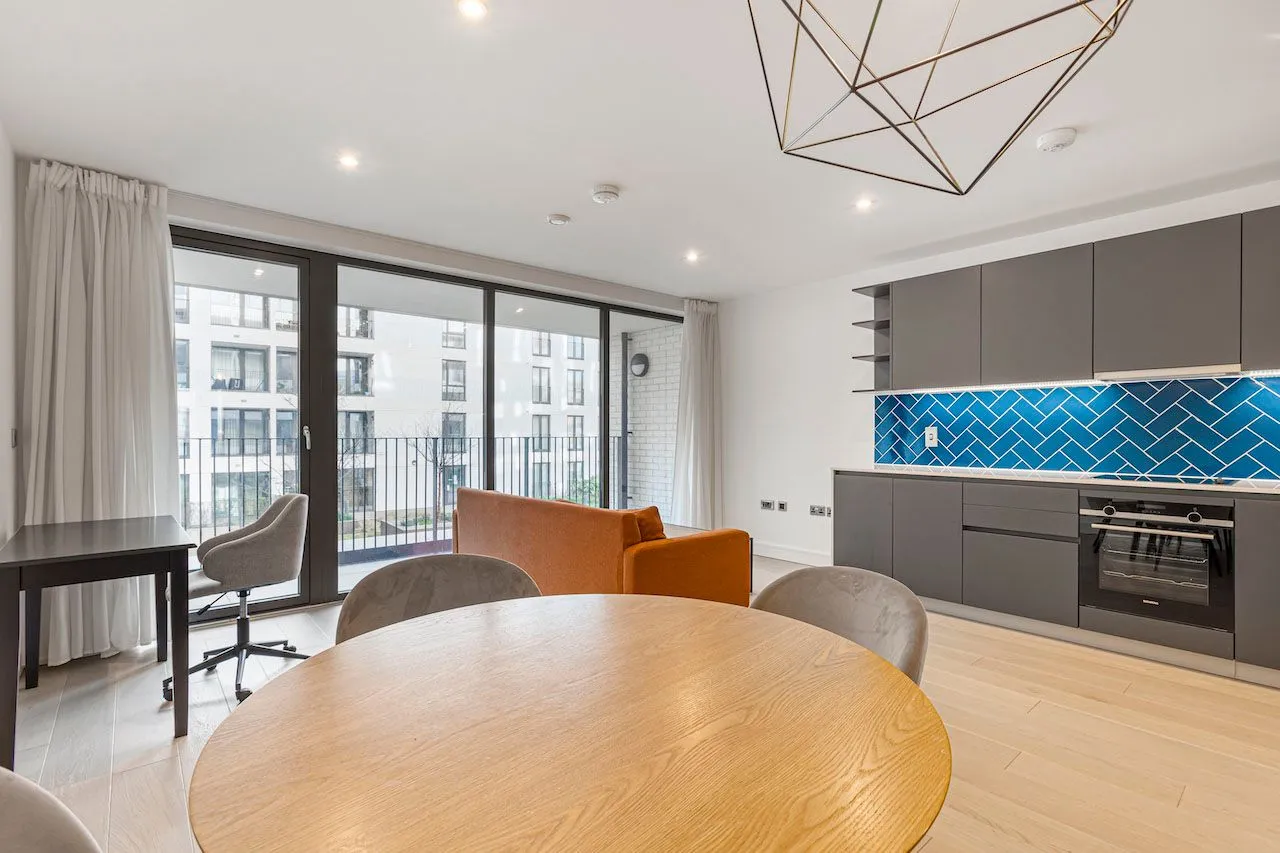 2 Bedroom
