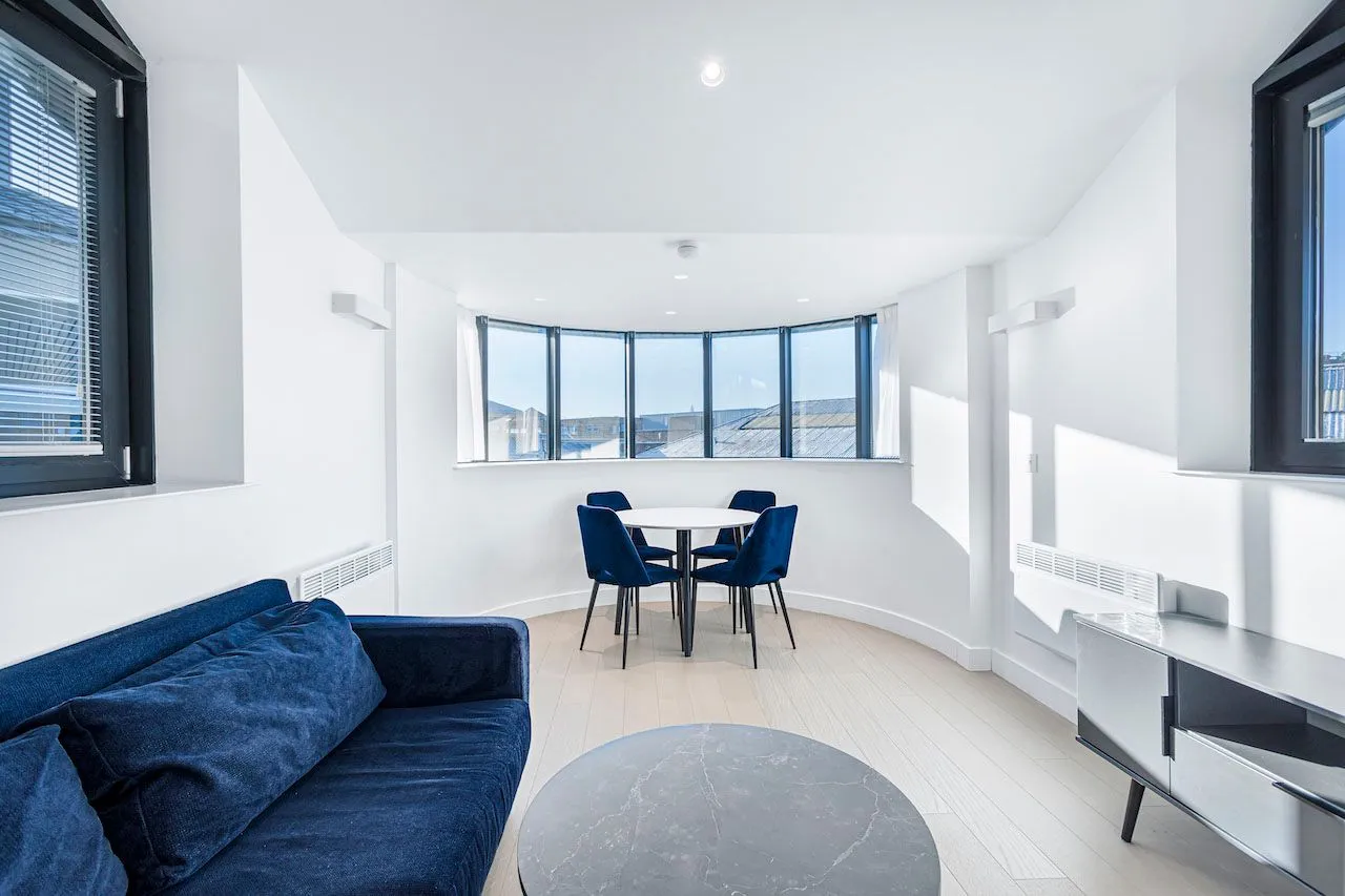 2 Bedroom