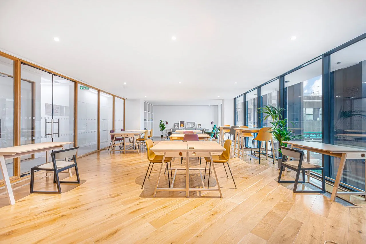 Communal dining tables at Vonder Hill