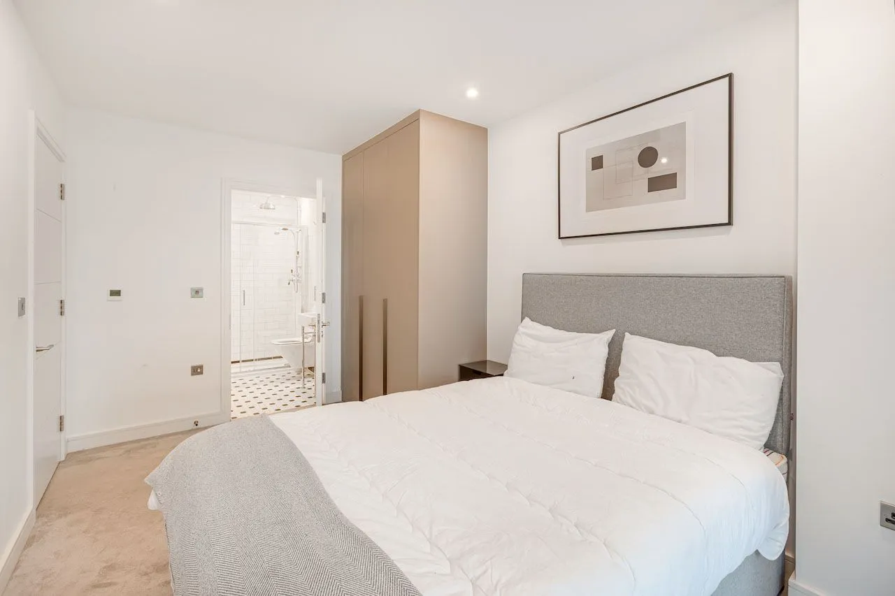 2 Bedroom