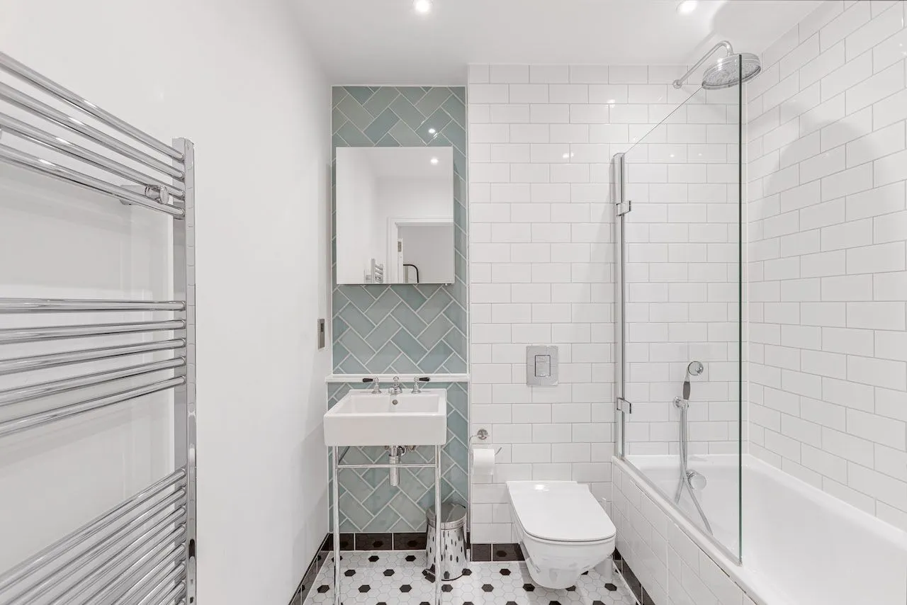 2 Bedroom