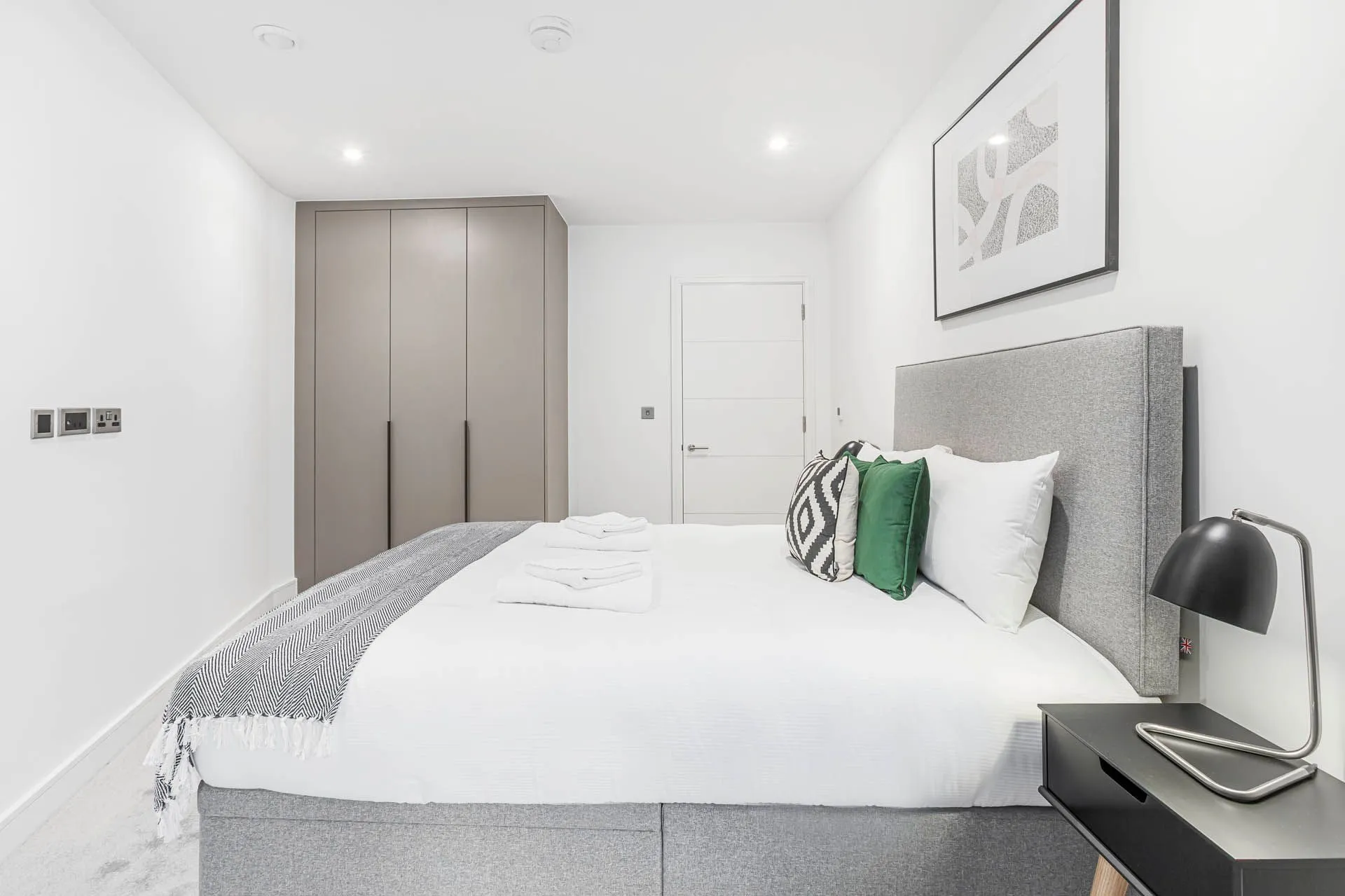2 Bedroom