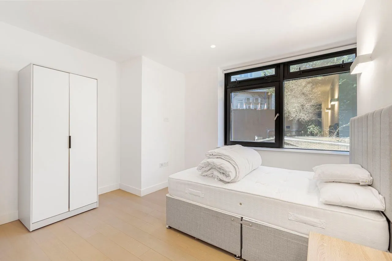 2 Bedroom