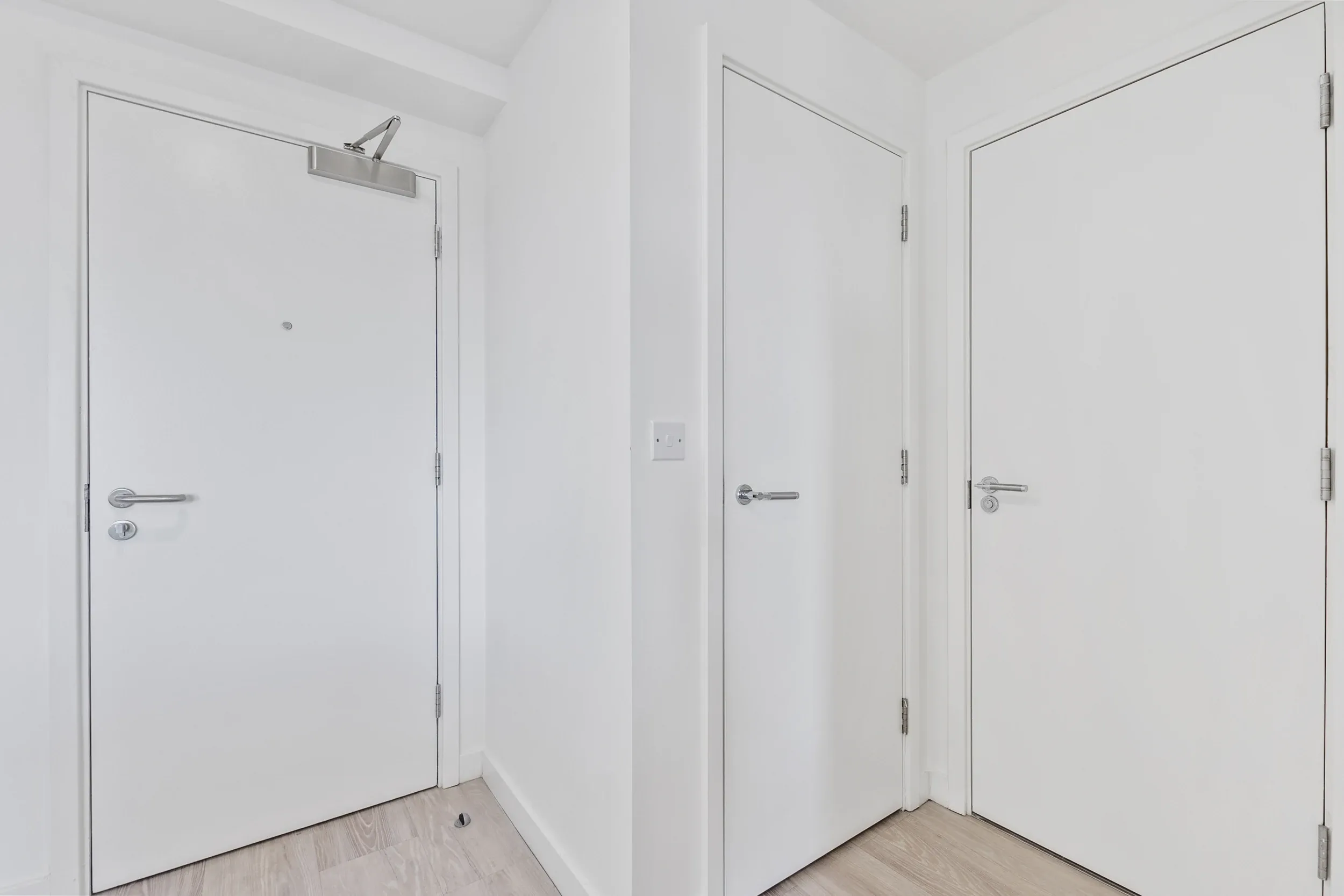 Hallway in a one-bedroom flat at Vonder Crawley